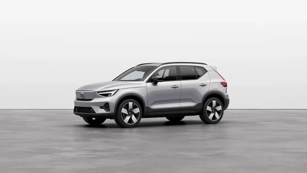 Volvo XC40 Recharge wide shot